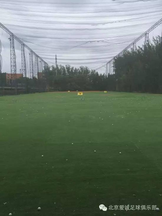 足球风暴迅速来袭，狂热氛围满溢球场