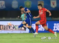 河南建业豪取三分，势不可挡